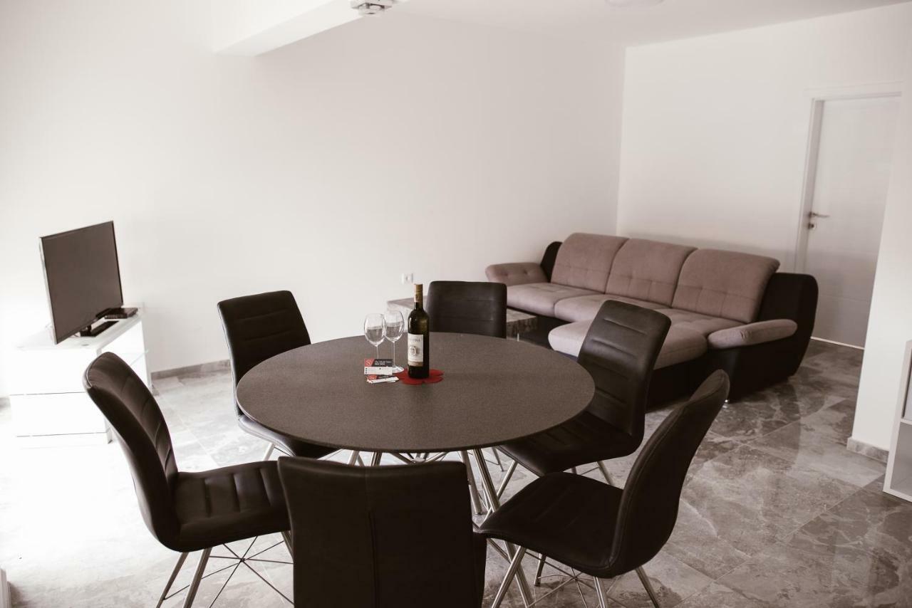 The Nikolic Suites - Villa Woegenstein Tribalj 外观 照片